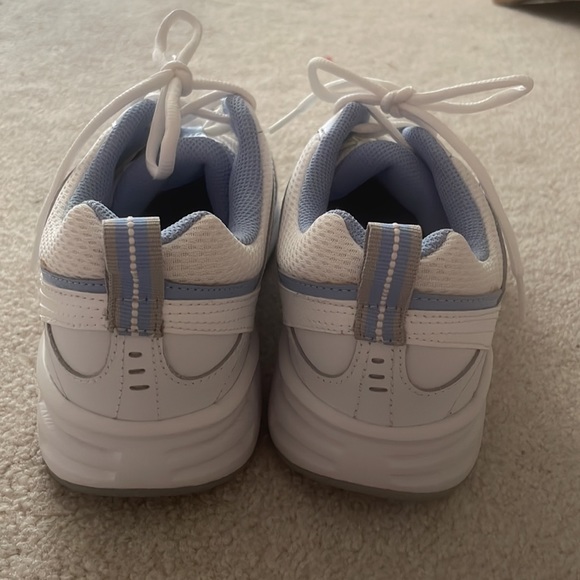 Brand new new balance 40/v2 blue & white shoes - Picture 1 of 7